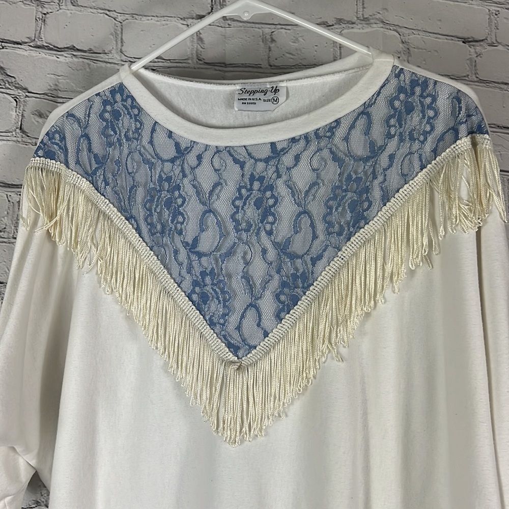 Stepping Up top fringe blue lace dolman sleeves size large - Picture 3 of 9